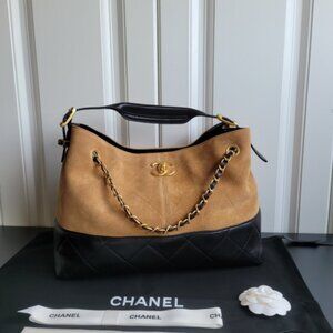 Chanel shoulder bag
